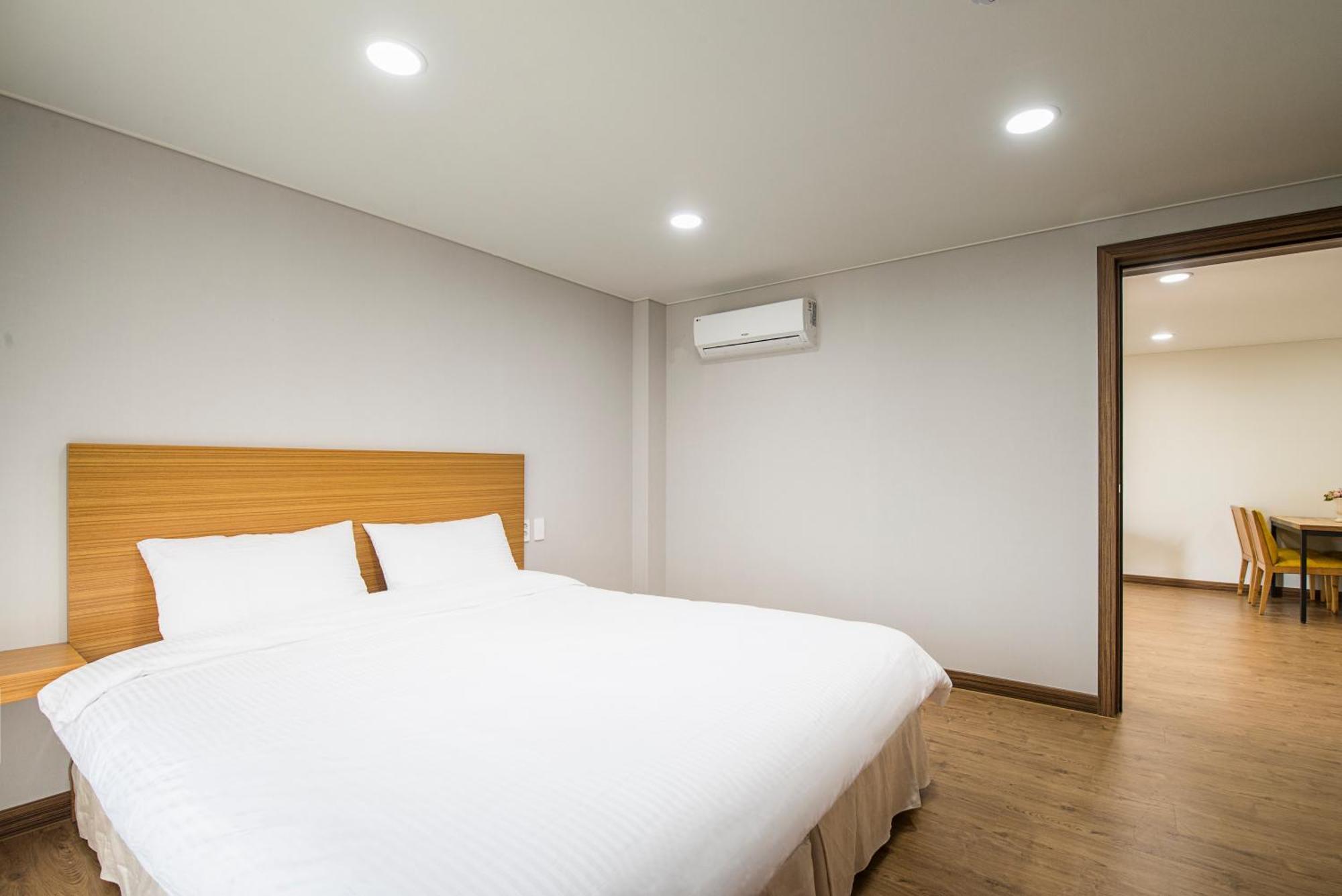 W Ocean Pension Согвипхо Экстерьер фото