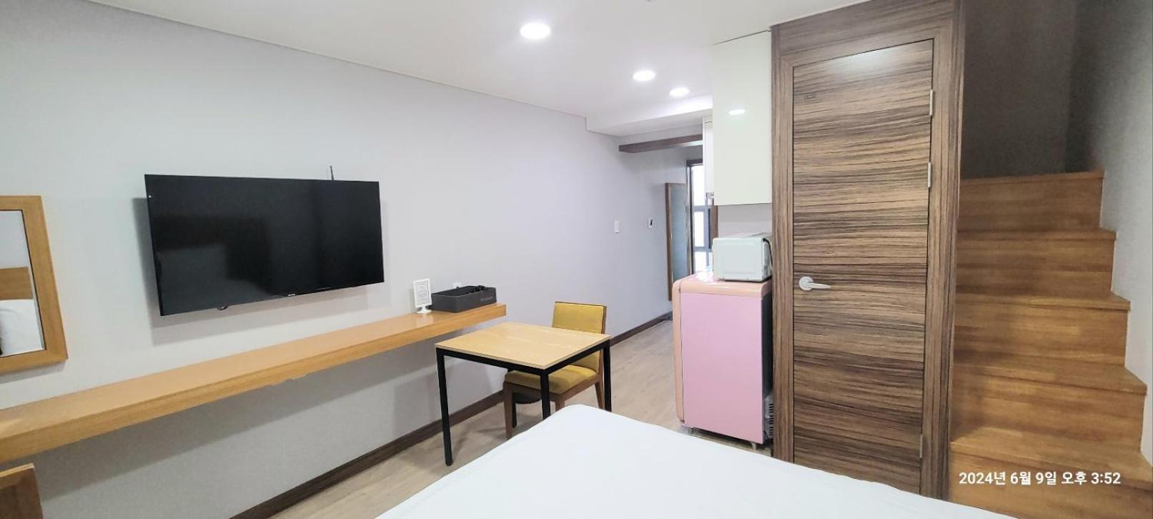 W Ocean Pension Согвипхо Экстерьер фото
